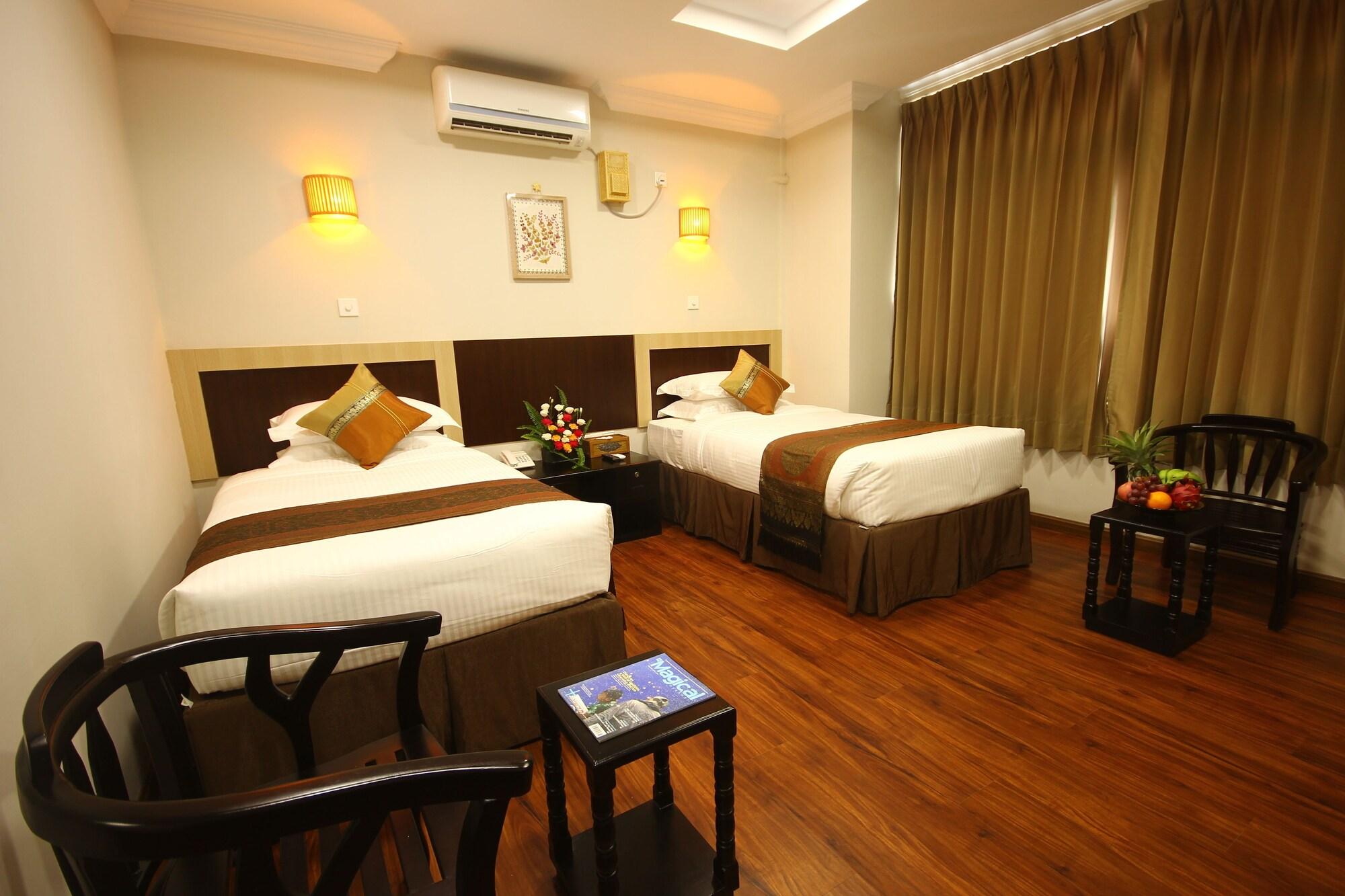 Immana Grand Inle Hotel Няунг Шве Екстериор снимка