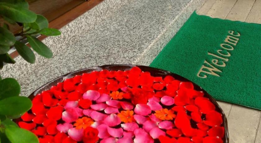 Immana Grand Inle Hotel Няунг Шве Екстериор снимка