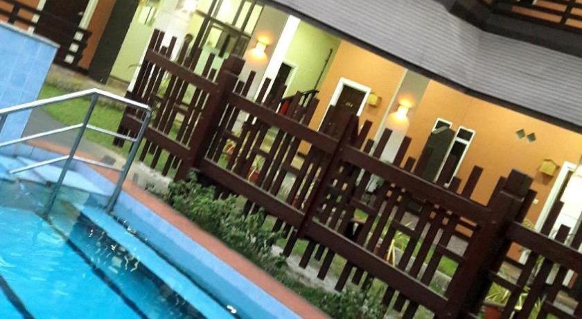 Immana Grand Inle Hotel Няунг Шве Екстериор снимка