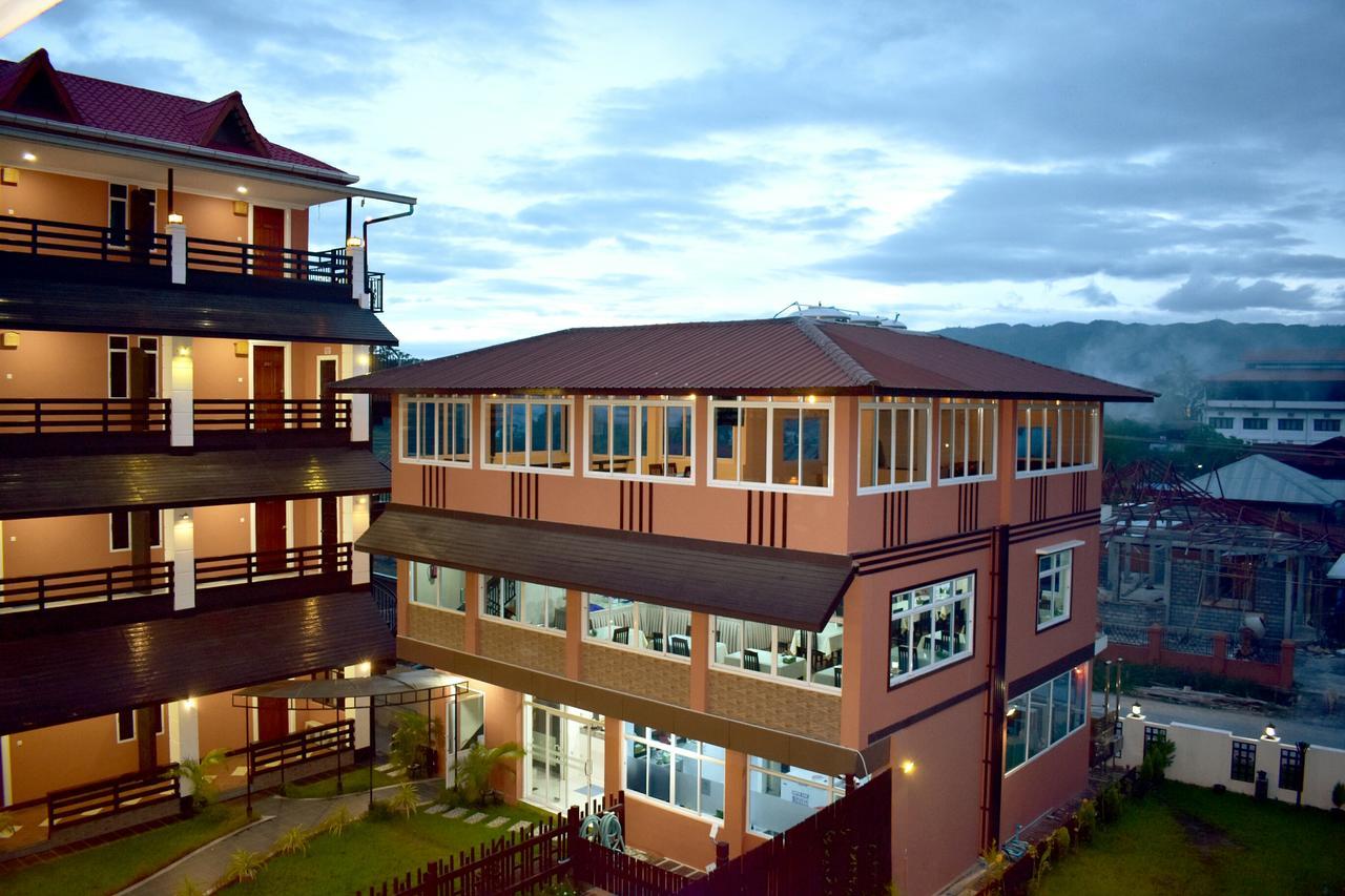 Immana Grand Inle Hotel Няунг Шве Екстериор снимка