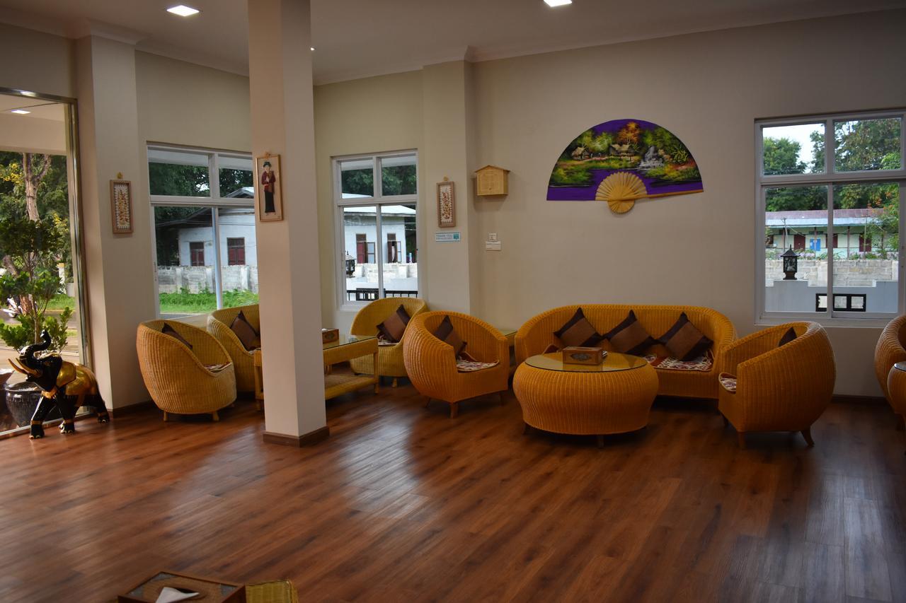 Immana Grand Inle Hotel Няунг Шве Екстериор снимка